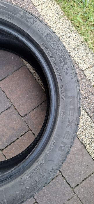 Opony Nexen 205 50 r17 Zima