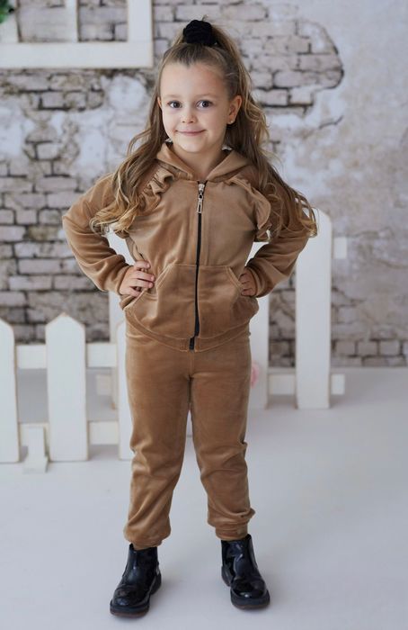 Welurowy dres, komplet rozmiar 92 - 122