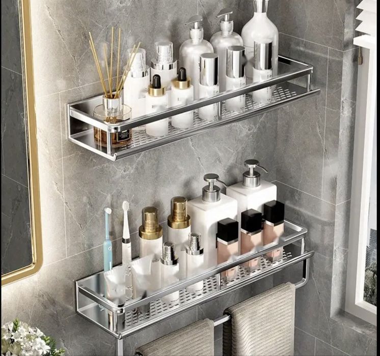 Велика полиця в ванну кімнату