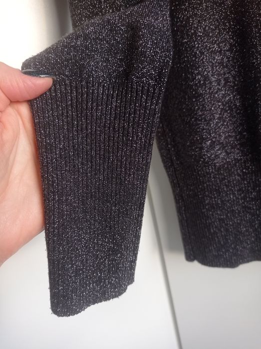 Elegancki sweterek z szerokim golfem. damski. S/M. Lovelin