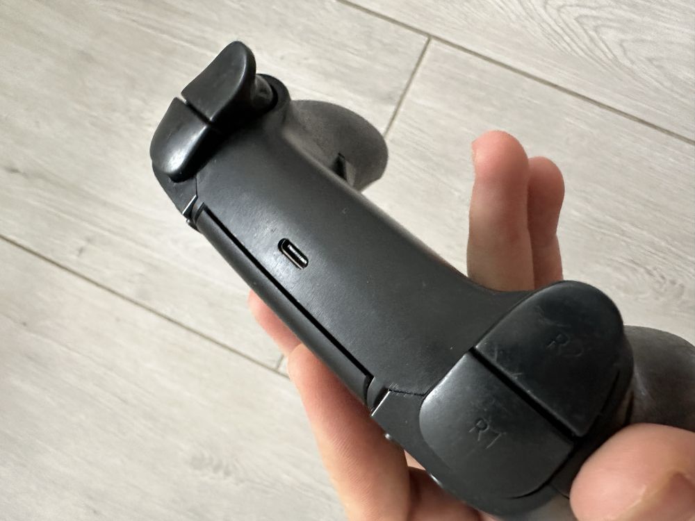 Pad bezprzewodowy Battletron do PS4 / PC