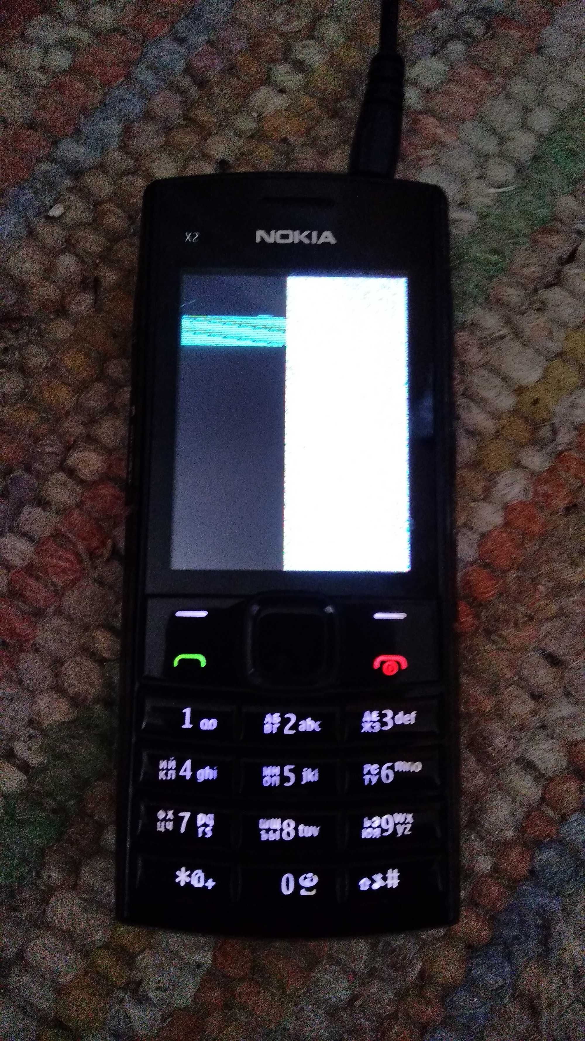 телефон Nokia на запчасти.