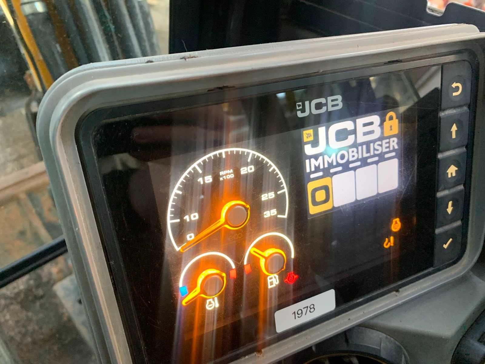Мініекскаватор JCB 51R-1