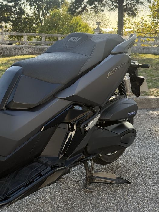 Honda ADV350 c/ extras