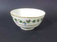 Antiga taça em porcelana chinesa vulgo Companhia das Indias.