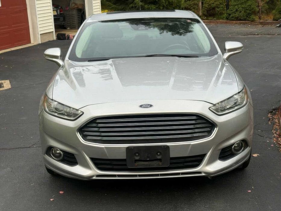 Ford Fusion Titanium      2015