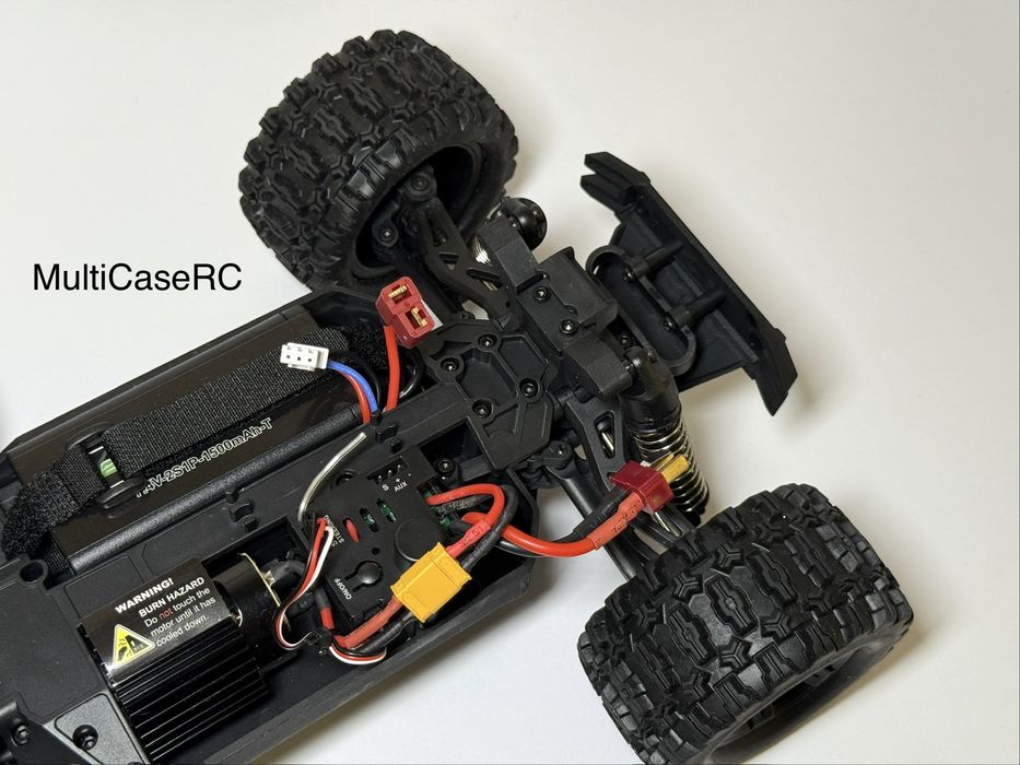 Машинка на радіокеруванні MJX Hyper Go 18208 / машинка на пульті 1:18