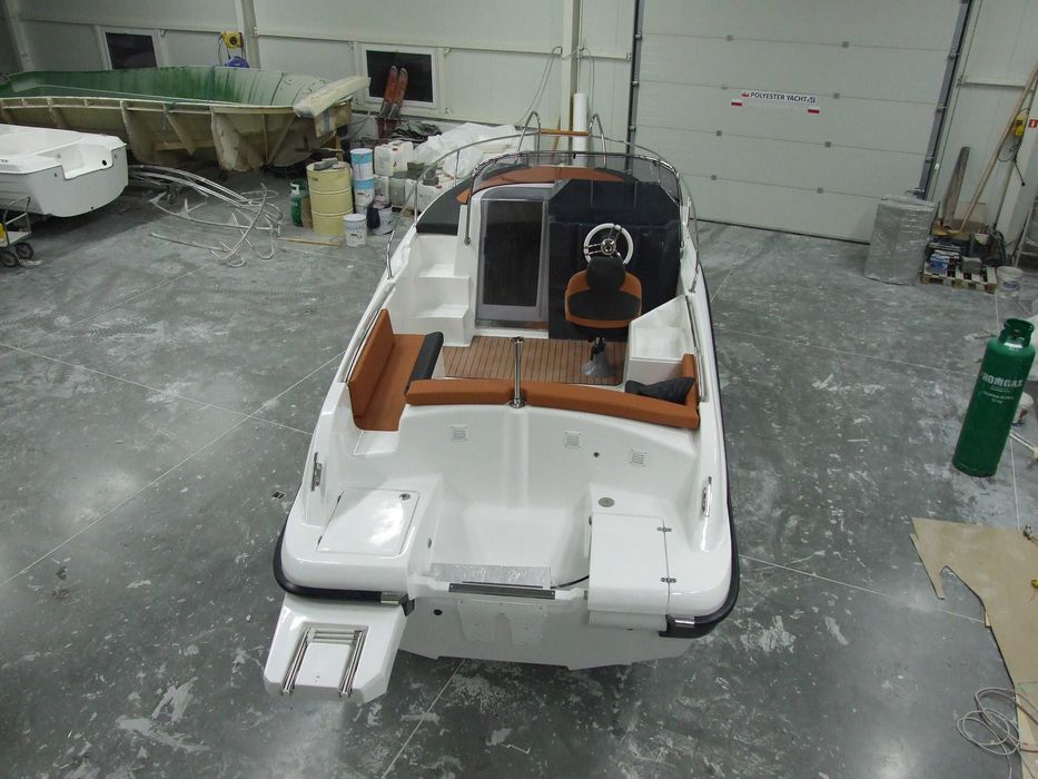 Каютный Катер MARION 750 SUNDECK