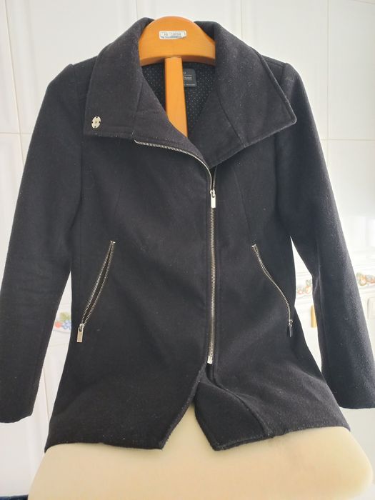 Casaco  preto de fazenda .Bershka (M)