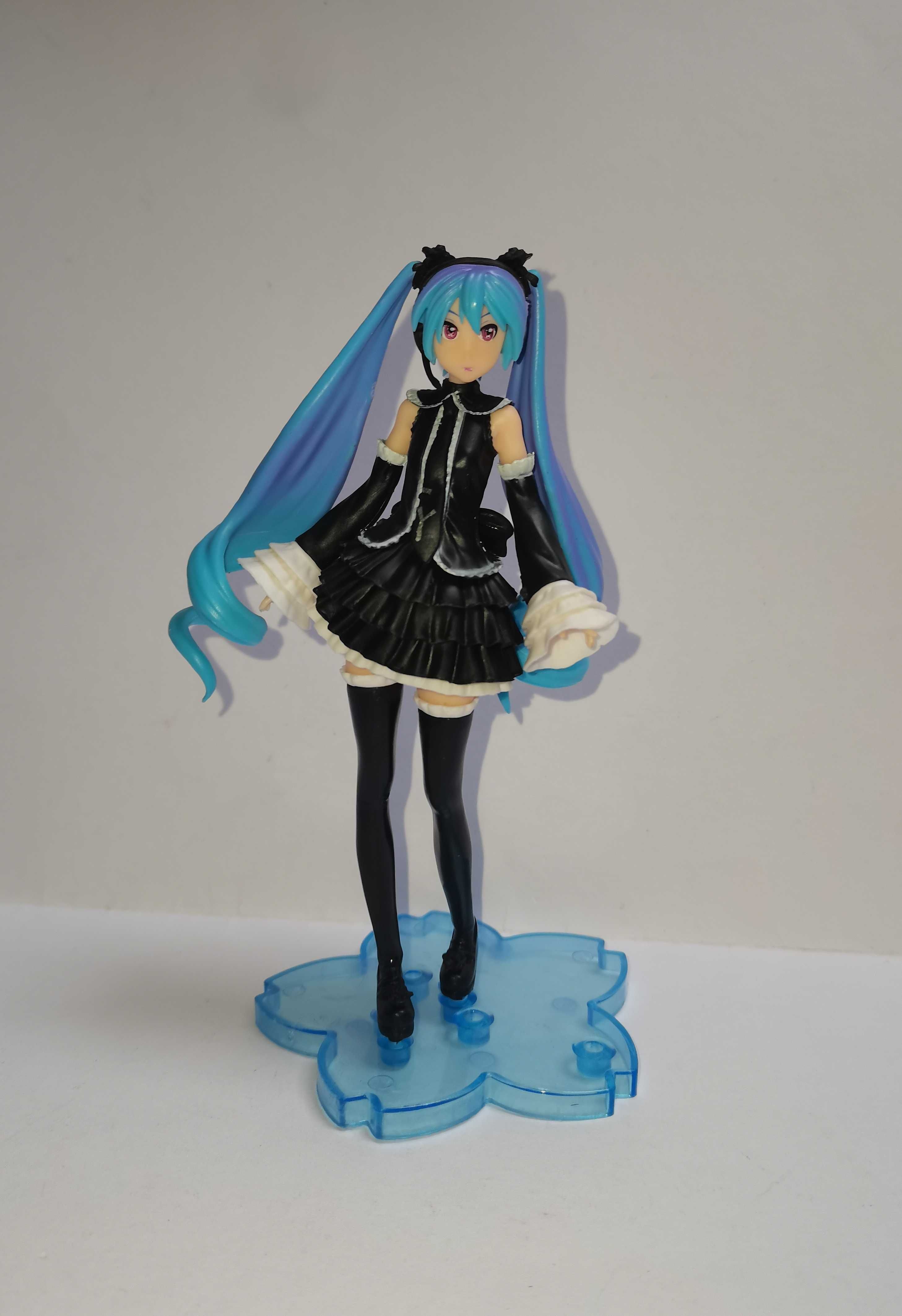 Hatsune Miku (manga, anime) - figurka z podstawką