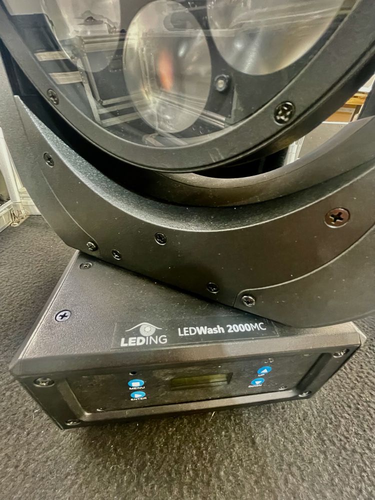 Moving head Wash