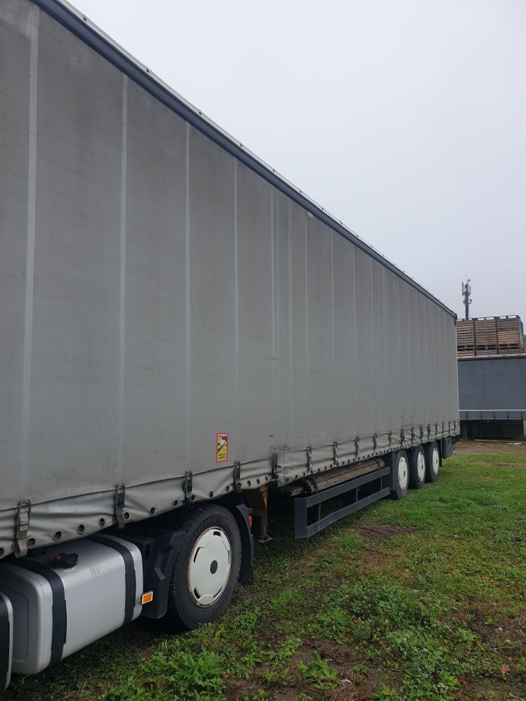 обміняю на легкове авто, продам полуприцеп штора SHMITZ S01 2006 року