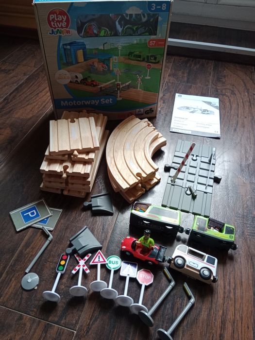 Kolejka tory droga pociagi Duży zestaw Playtive junior drewniane tory