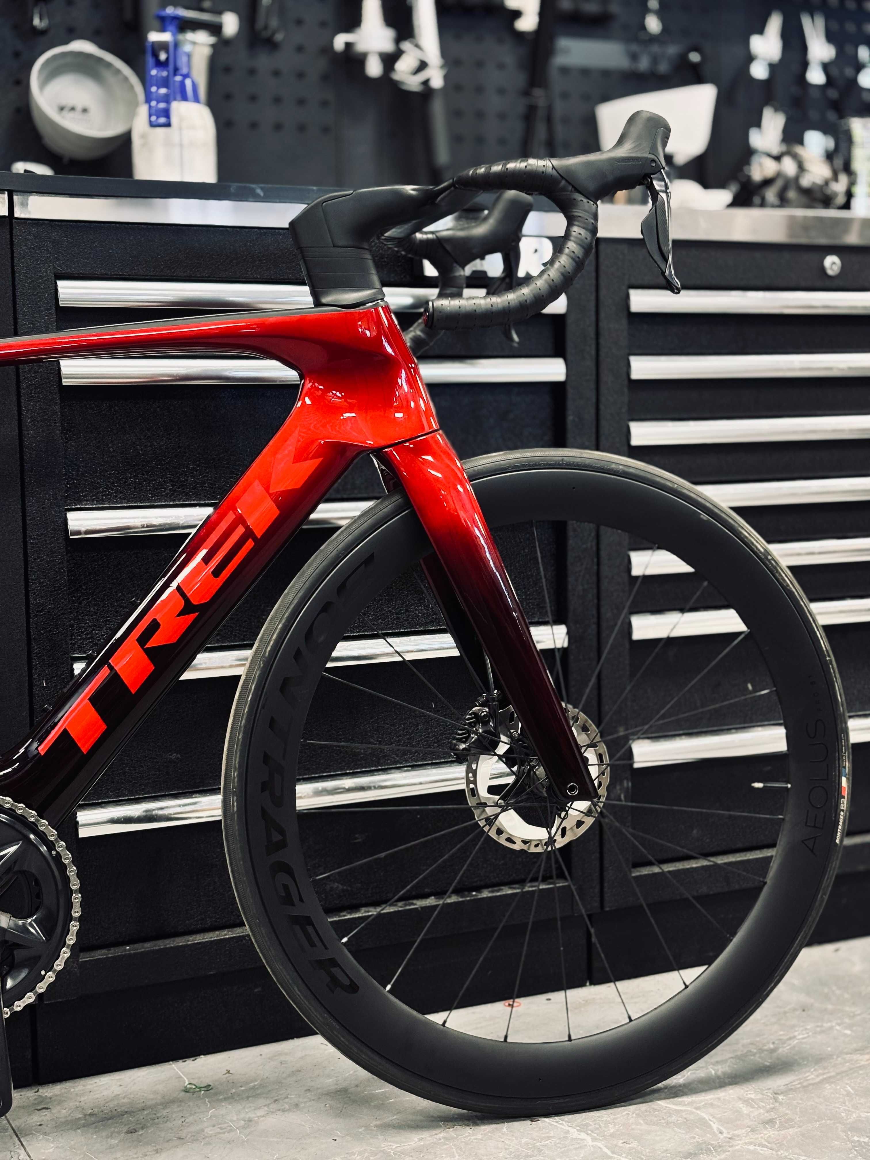 Rower Trek Madone SLR 7 rozm. 56 Red Carbon Smoke