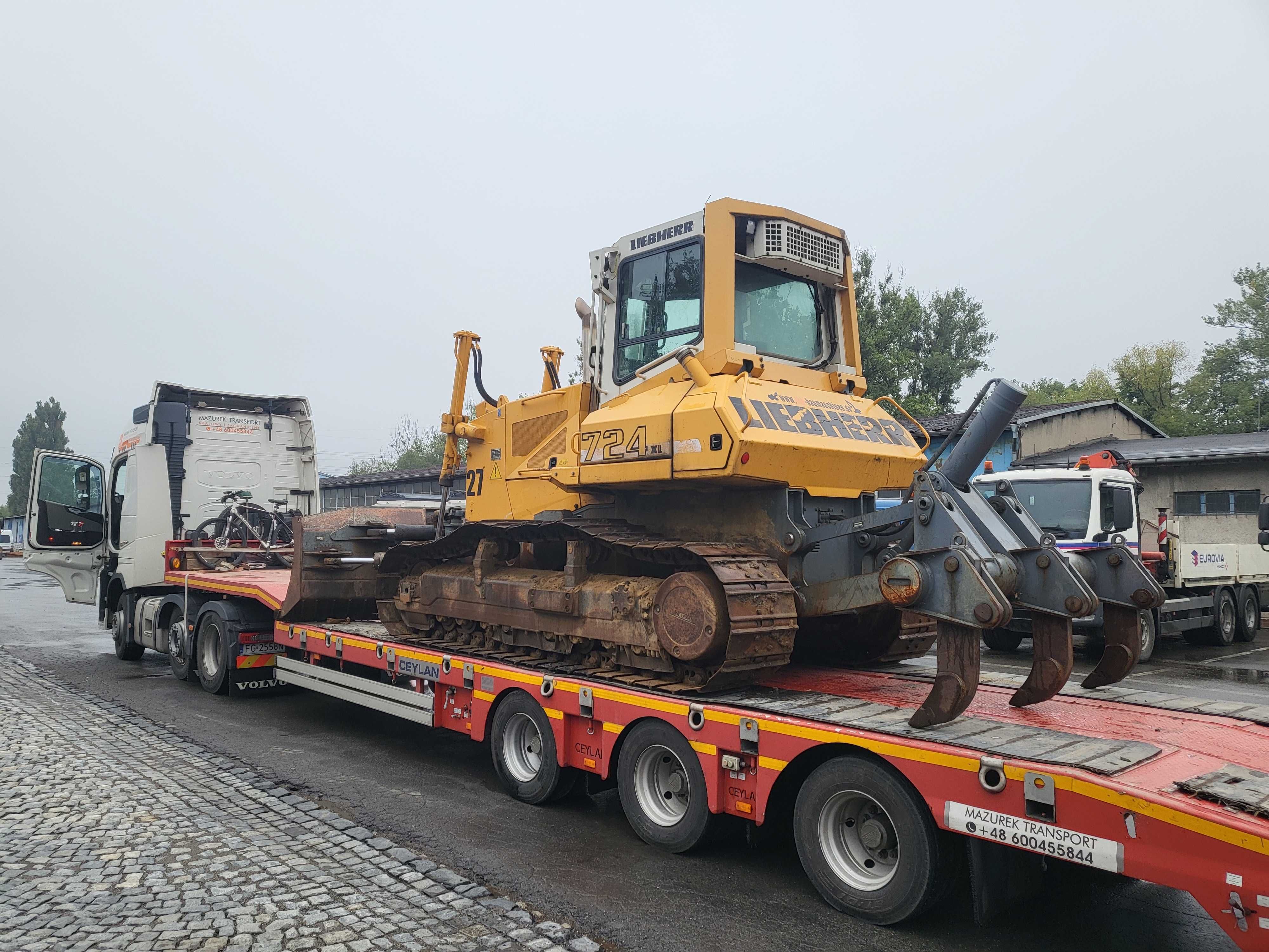 Transport maszyn. Laweta tieffbett i niskopodwoziowa kraj i zagranica