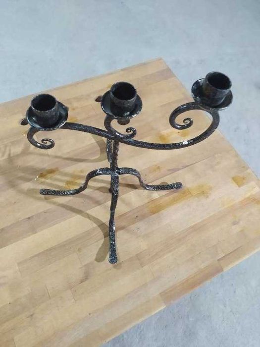Продам ковані підсвічники