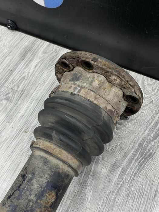 Полуось задня ліва BMW E46 M57D30 XD Код:1291