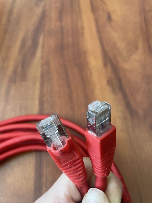 Kabel do internetu 5 m czerwony
