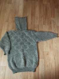 Зимовий шерстяний светр