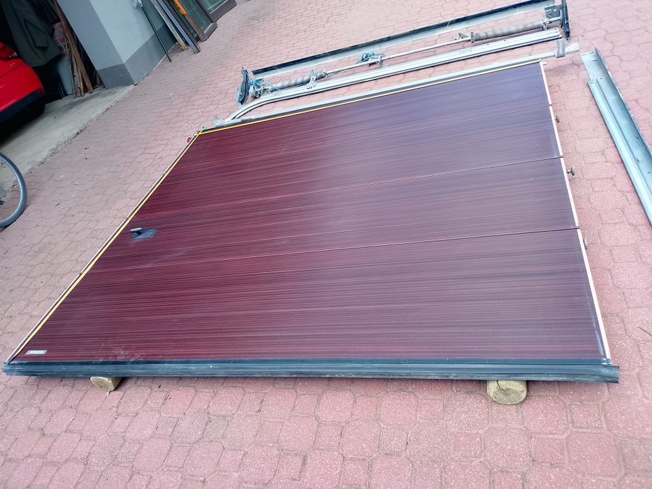 Brama garażowa segmentowa 248x220