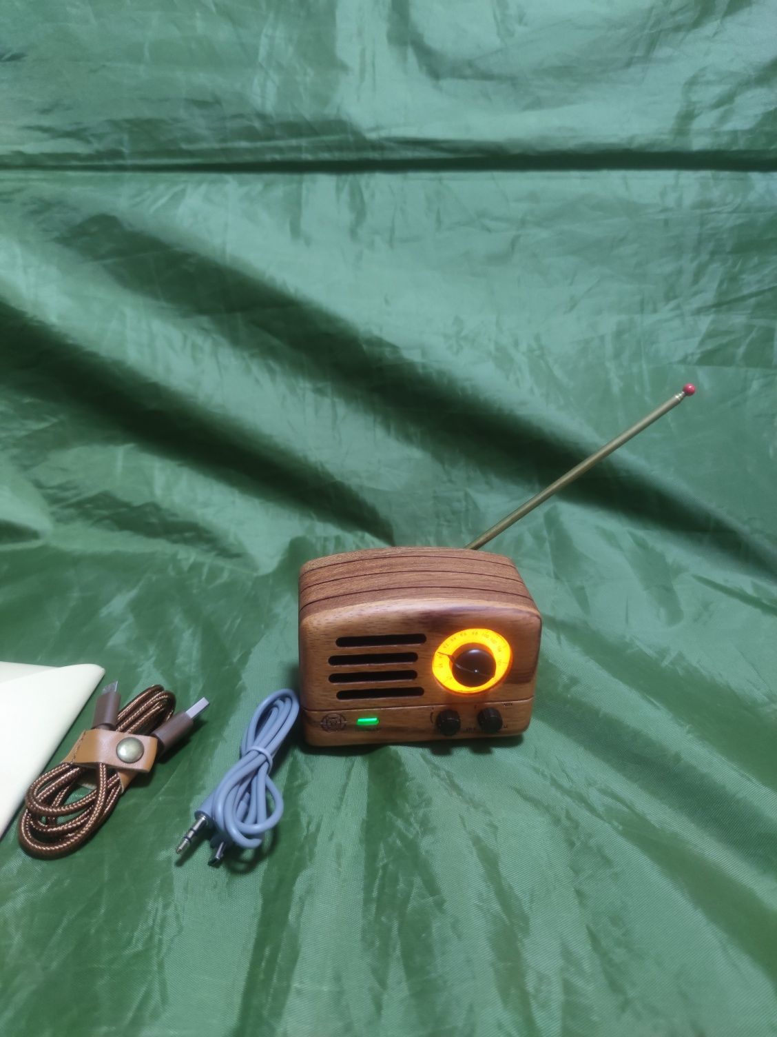 Retro głośnik radio bluetooth vintage