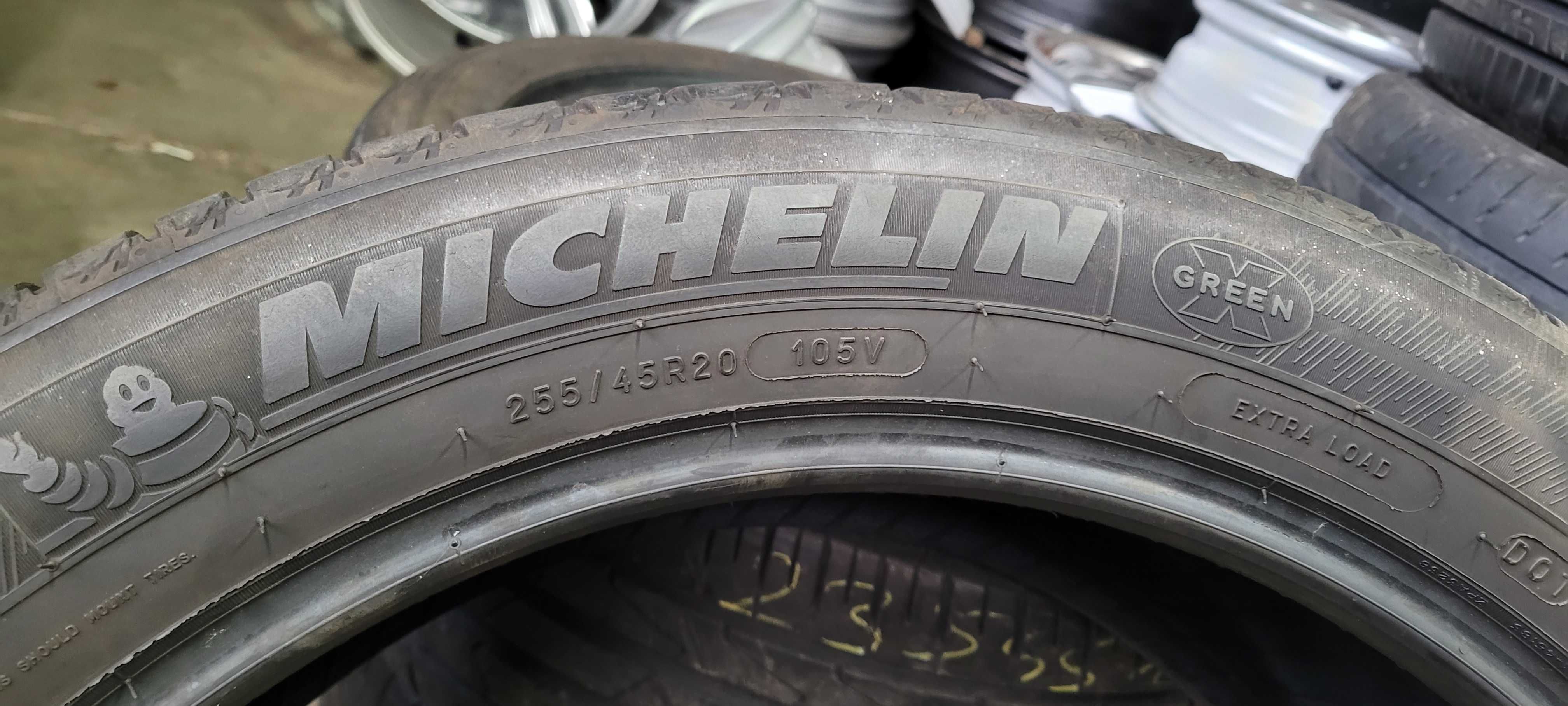 Michelin Latitude Sport 3 VOL 255/45/20 105V