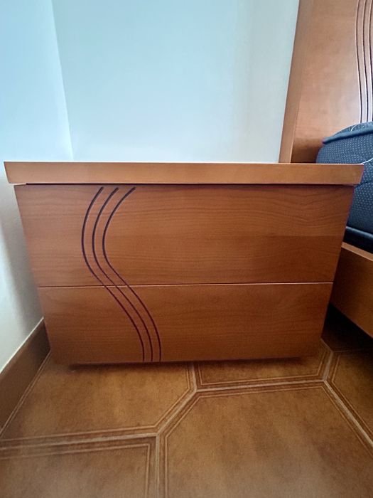 Mobília de Quarto em Madeira Cerejeira