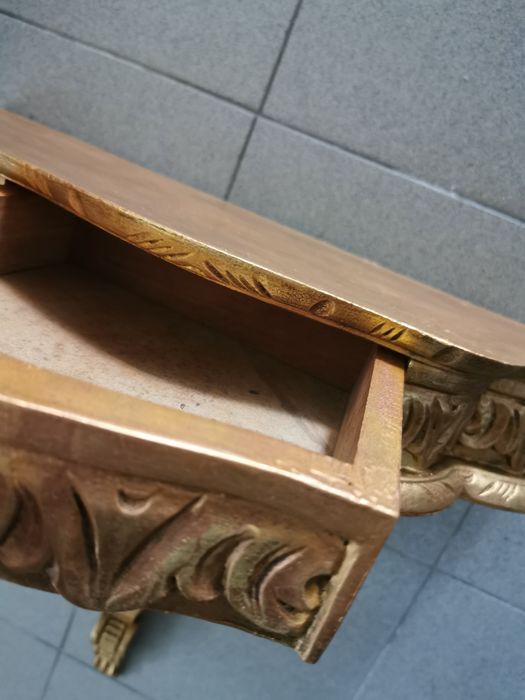 Misula em madeira grande