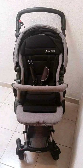 Carrinho trio epic matrix..em excelente estado.