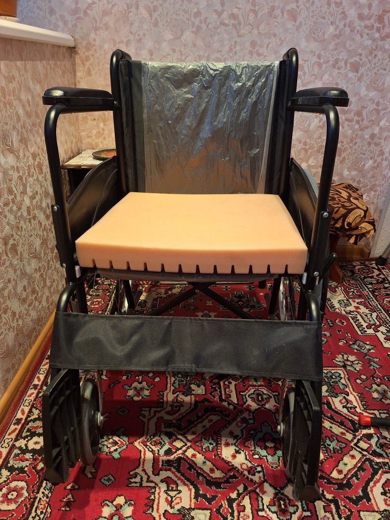 Инвалидная коляска