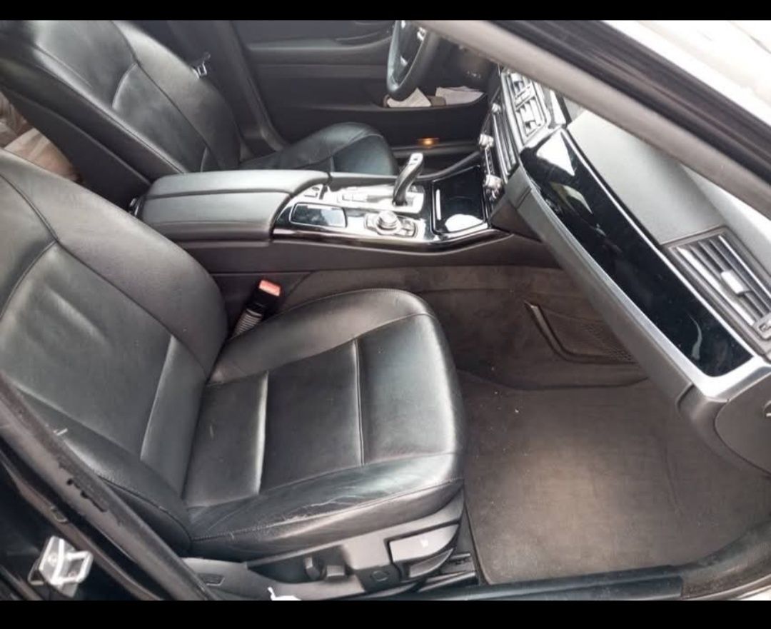 Bmw 520d caixa automática impecavel