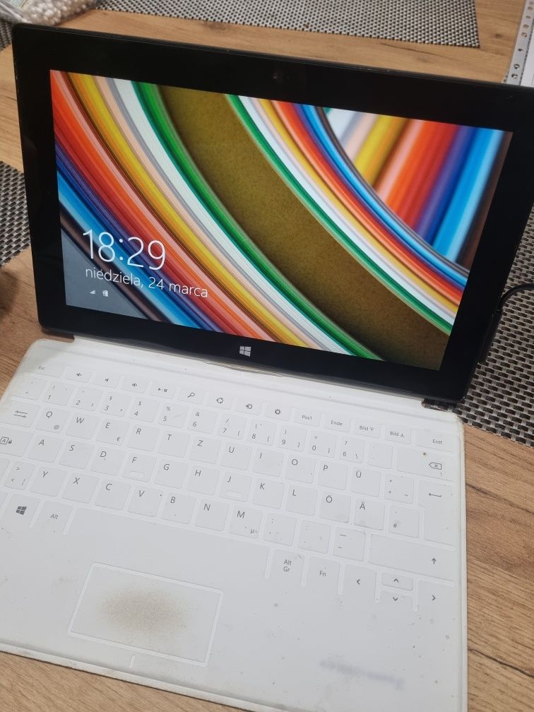 Tablet Microsoft Surface 1516 Windows 10 RT 2GB 32GB