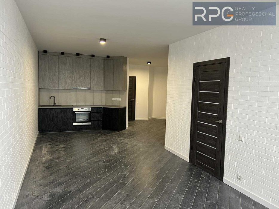 Продаж 1-к квартири в ЖК Русанівська Гавань 62 кв.м з ремонтом