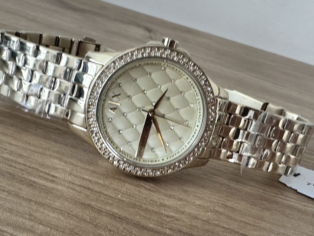 Жіночий годинник Armani Exchange AX5216