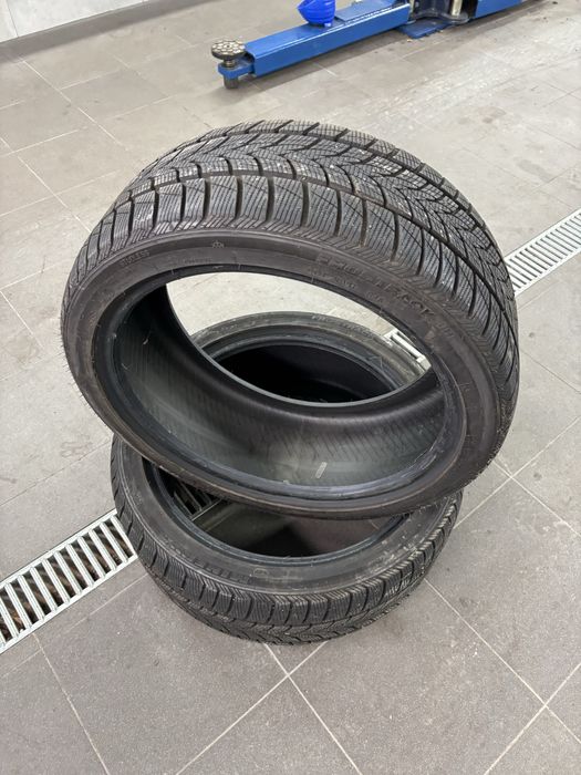 Opony zimowe 225/40 R18 Minerva