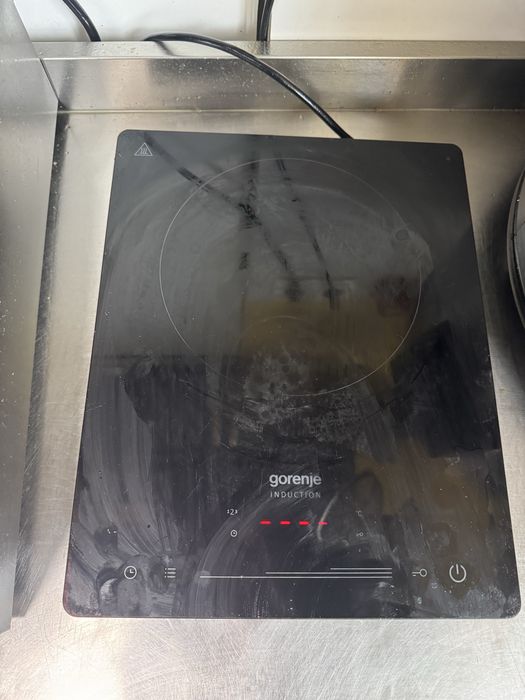 Продам індукцію настільна