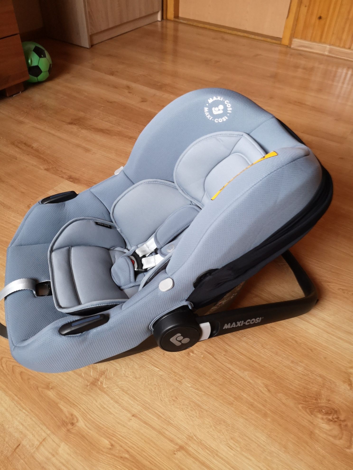 Fotelik samochodowy niemowlęcy Maxi Cosi Tinca 0-12kg
