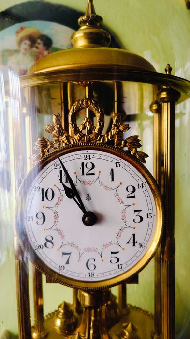 Zegar roczny Gustav Becker