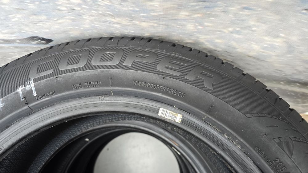 E23 4 x 205/55R16 Cooper Zeon CS8 91V opony letnie demo