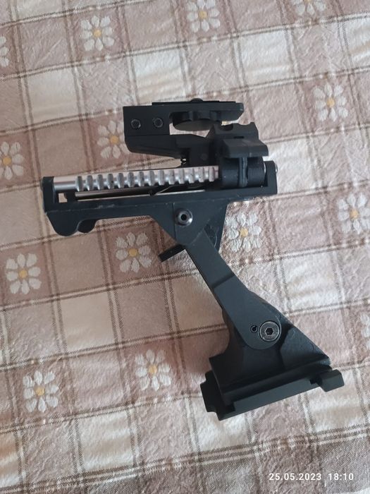 Кріплення тактичне для нічника