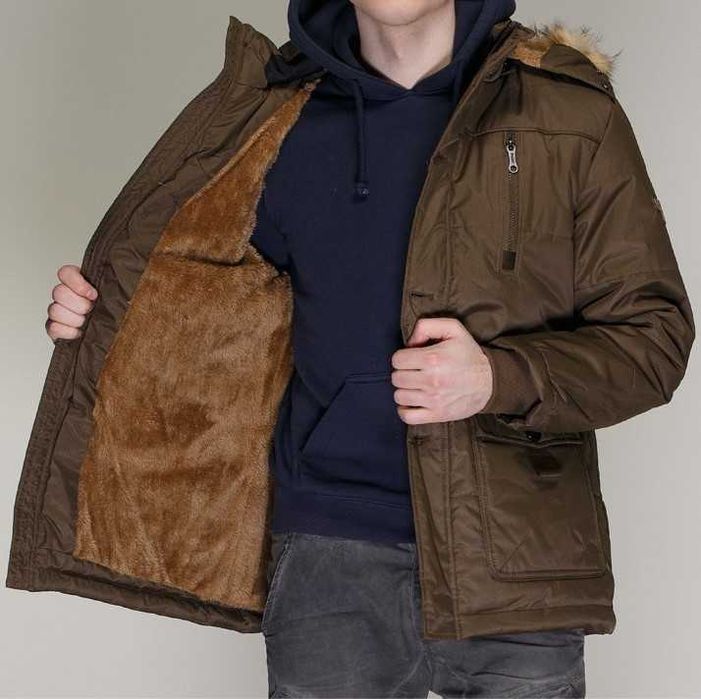 Пуховик Курта зима Муж. (новый)