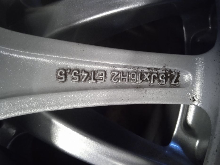 Oryginalne felgi aluminiowe 16 cali do Mercedesa C Klasy, 5x112