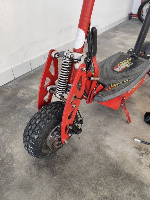 Trotineta 1800w Mach 1