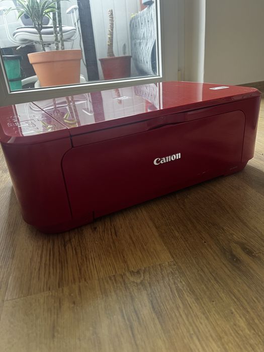 Drukarka Canon drukuje zdjęcia