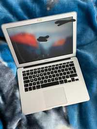 Macbook Air 2013 13.3" 8GB RAM 126GB