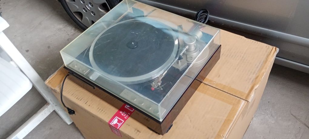 Gramofon Direct Drive Quartz automat Victor QL-Y44F