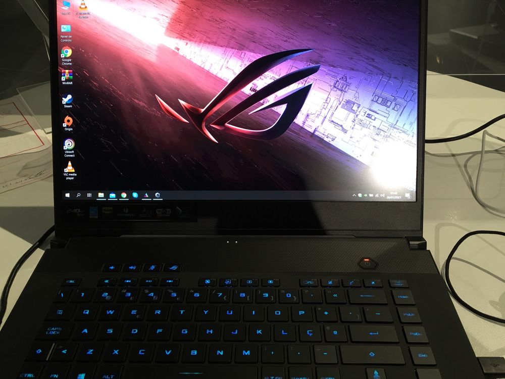 Asus ROG Zephyrus M15