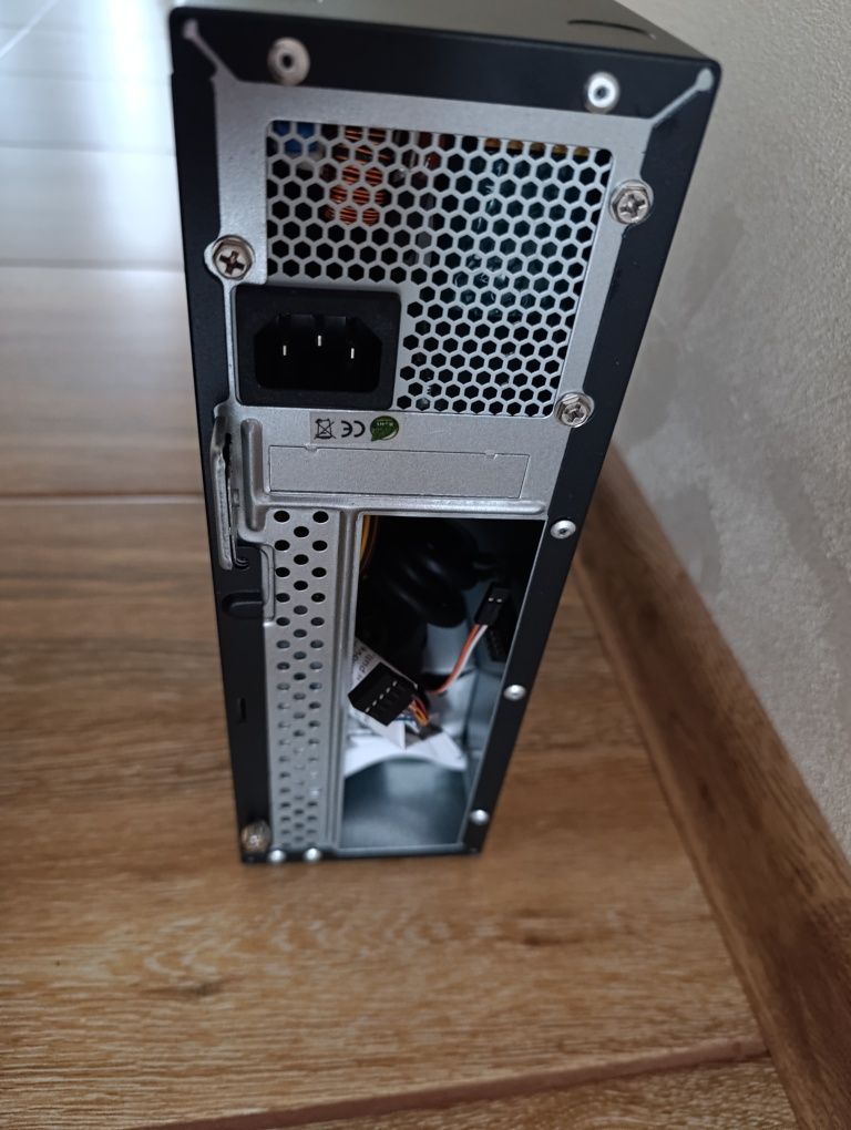 Nowy komputer Mini PC Vol Intel 8G W10