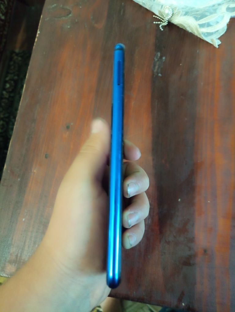 Продається  Huawei nova 3 i вживаний під заміну екрана