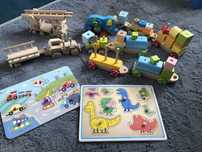 Drewniane autka pociąg z dźwiękiem , układanki-puzzle Świnka Peppa
